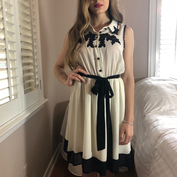 Posh Garden Dresses & Skirts - Solddd Outtt